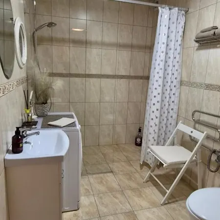 Jaukus Apartamentai Su Parkingu Malunu Vilose 아파트 *